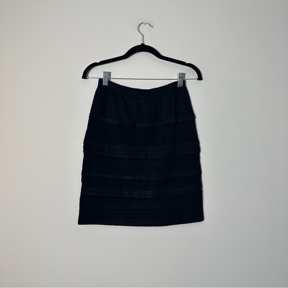 Carmen Marc Valvo black skirt - Picture 2 of 4